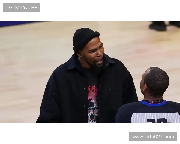 杜兰特左踝扭伤湖人领先火箭0比2